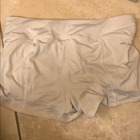 Nike shorts - Picture 2 of 2